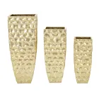 3 jarrones cuadrados de hierro dorado con decoraciones irregulares en relieve - Walter viadurini