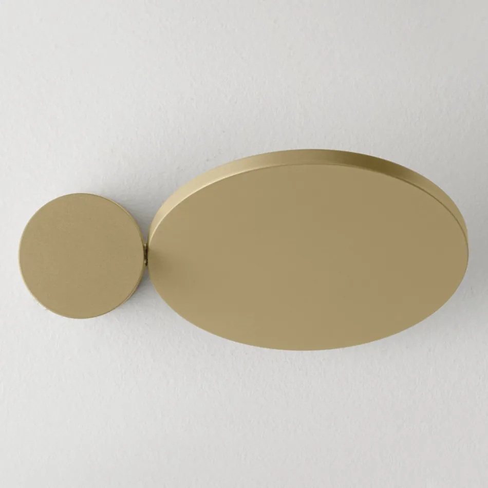 Aplique de pared metálico giratorio de 345° fabricado en Italia - Lumi viadurini