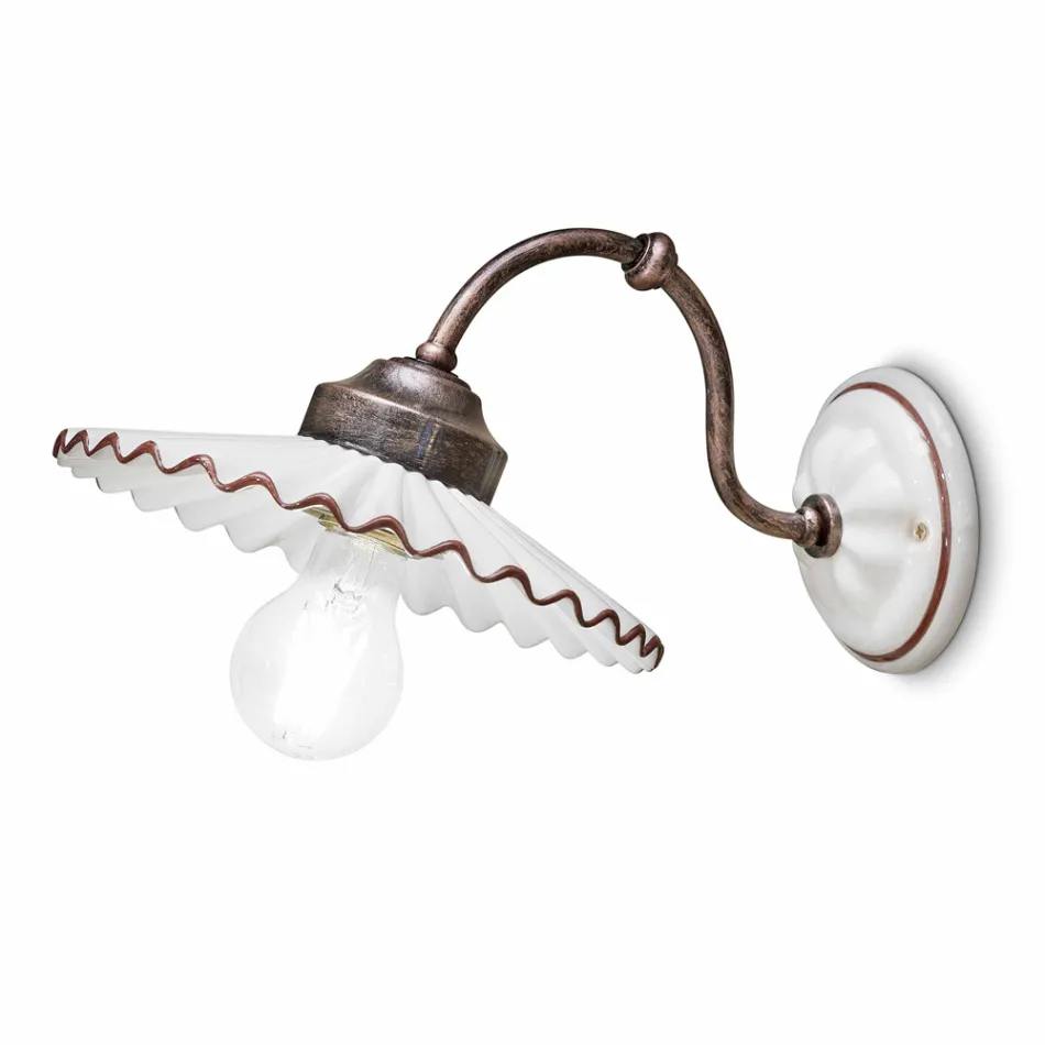 De pared a pared en el brillante hilo de color Ferroluce cerámica viadurini