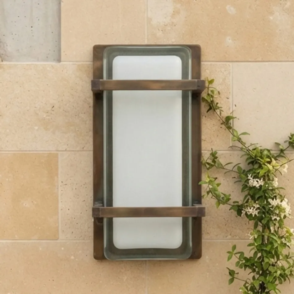 Aplique de pared exterior de latón, casquillo E27, estilo geométrico, fabricado en Italia - Cristal viadurini