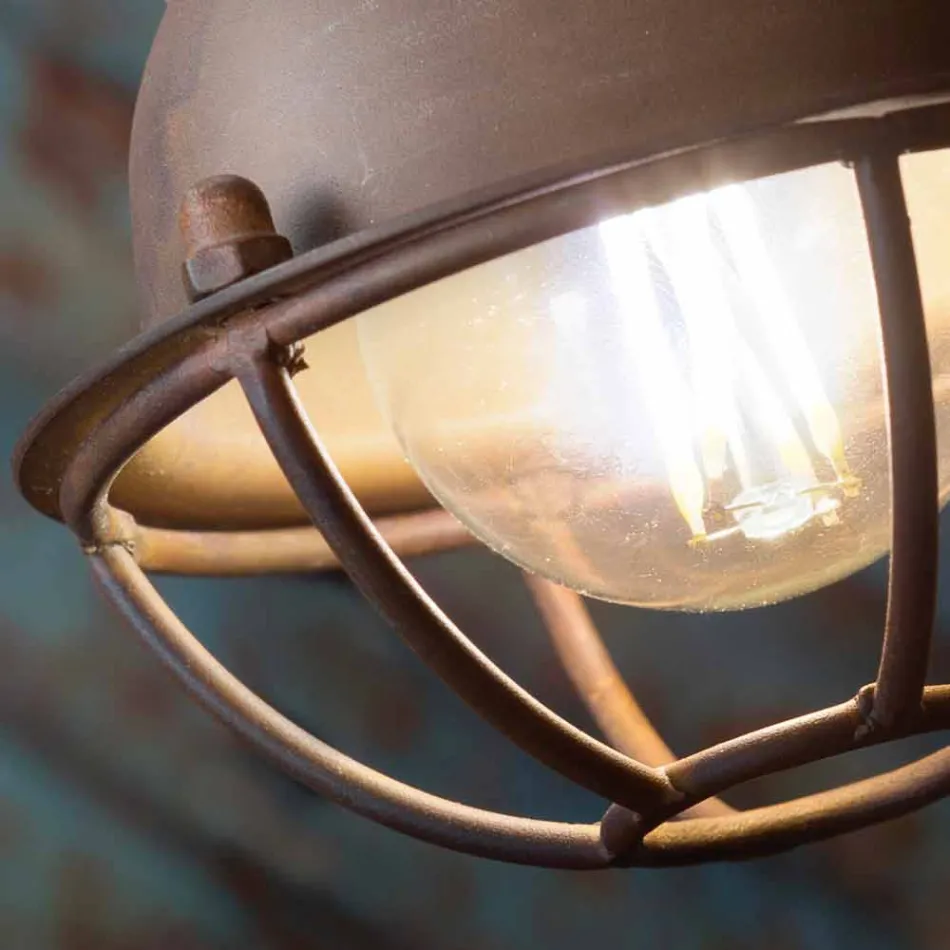 diseño de la aplicación y tres focos de cerámica y metal Lacey viadurini