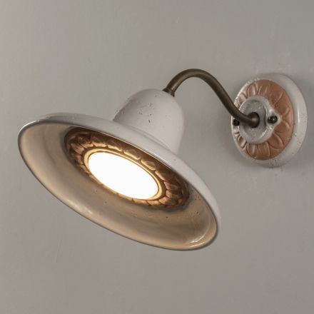 Lámpara de pared para exterior en Galestro y metal hecha a mano en Italia - Toscot Spoleto viadurini