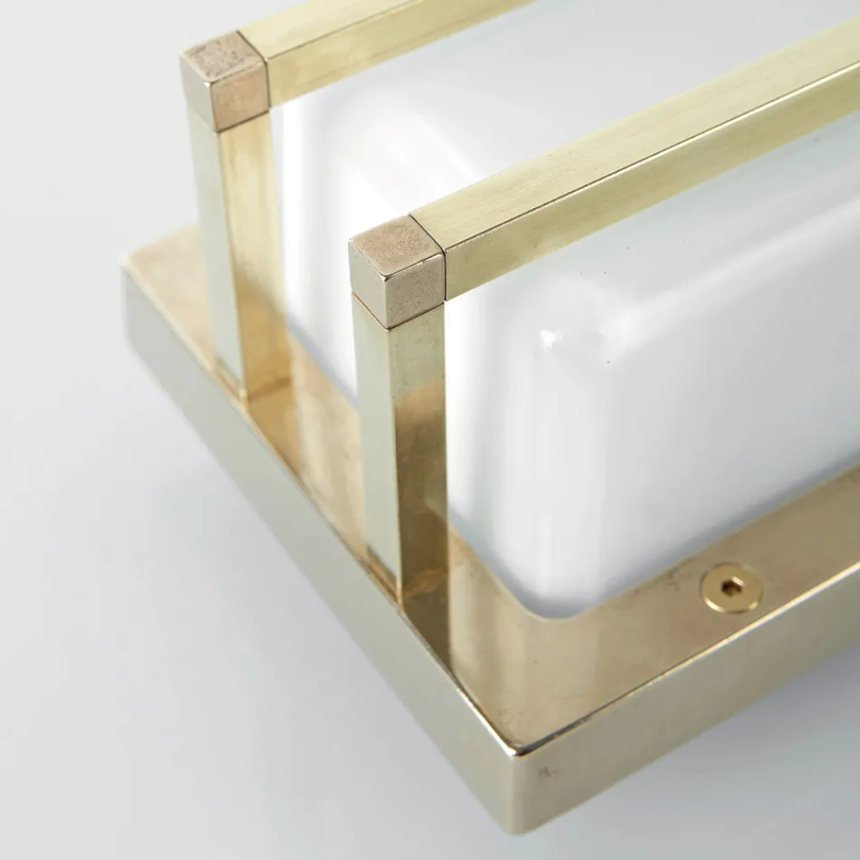 Lámpara de pared vintage de latón, casquillo E27 y luz ambiental, fabricada en Italia - Cristal viadurini