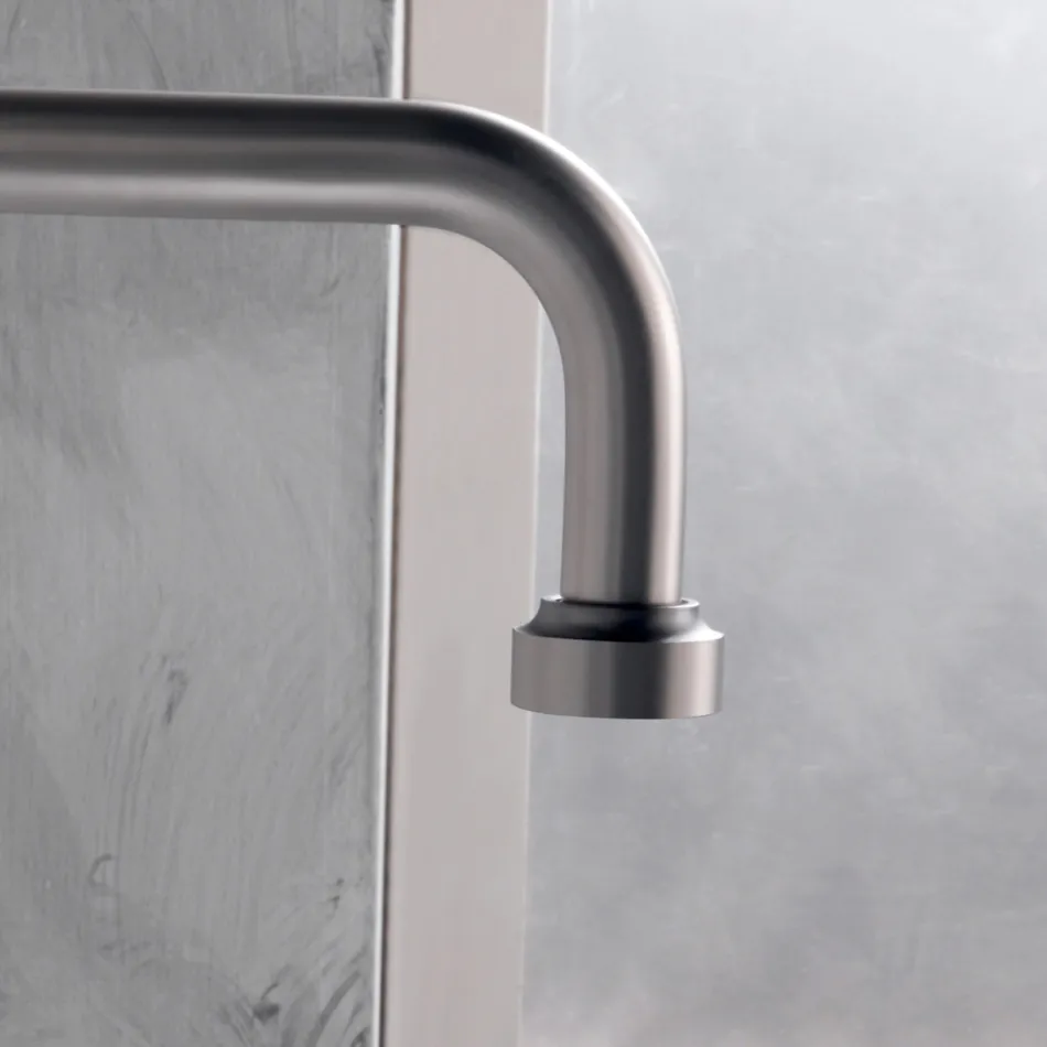 Mezclador de lavabo moderno de 3 orificios con líneas rojas y azules Made in Italy - Quito viadurini