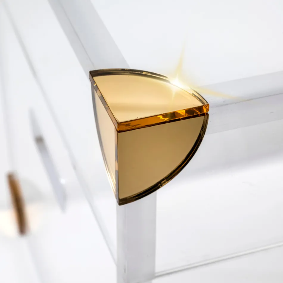 Baúl de almacenamiento de plexiglás con detalles dorados, fabricado en Italia - Briseide viadurini
