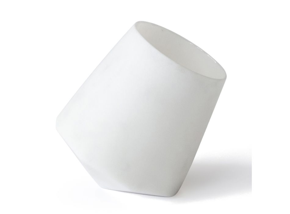 Vaso de agua Storto Design en mármol de Carrara blanco satinado - Scaglio viadurini