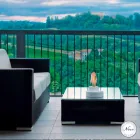 Chimenea con cerámica y mesa de cristal bioetanol Jim, fabricado en Italia viadurini