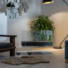 Chimenea de piso de bioetanol en metal negro y vidrio templado - Violante viadurini