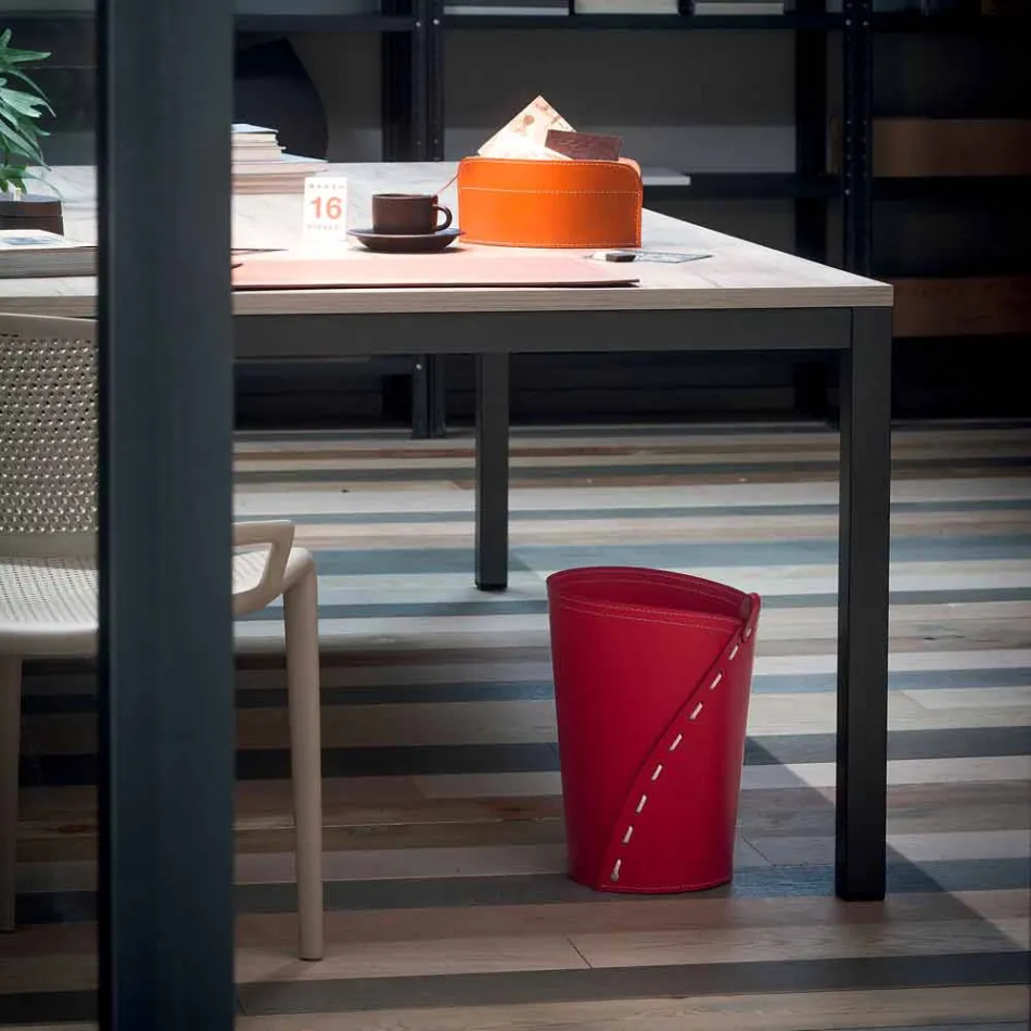 Papelera de cuero para despacho Servus, hecha a mano en Italia. viadurini