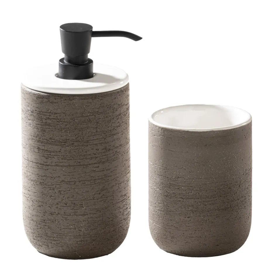 Composición de baño blanca con suelo y accesorios de diseño - Georges viadurini