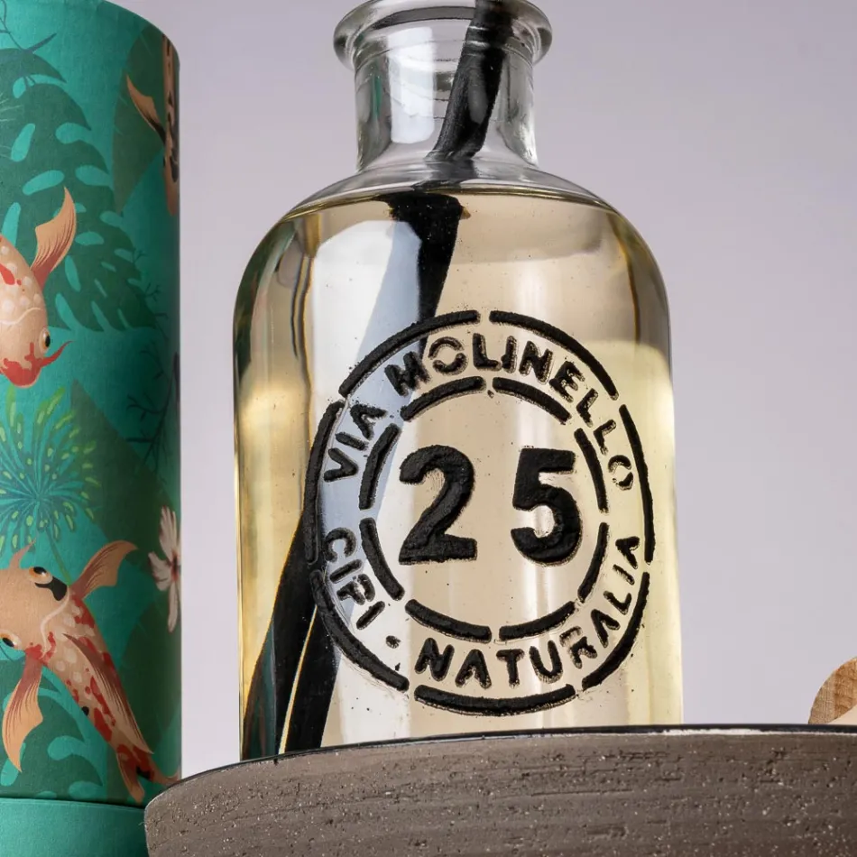 Composición de baño de diseño gris completa con accesorios esmaltados - Georges viadurini