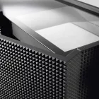 Aparador con dos puertas negras con 2 puertas y cajones retirada flora viadurini