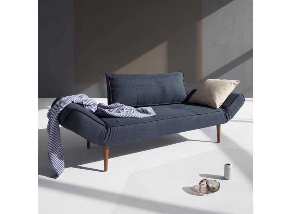 Sofá cama moderno Zeal by Innovation en tejido acolchado. viadurini