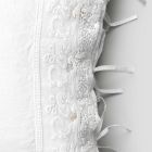 Funda de Almohada de Lino con Encaje Blanco para Cama de Diseño de Lujo Made in Italy - Kiss viadurini