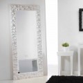 Gran espejo piso / pared blanca con la flor marco de madera