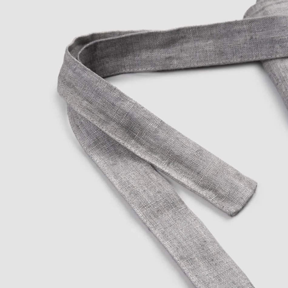 Delantal de Cocina de Lino Gris Antracita Modelo Bajo con Bolsillo - Flick viadurini