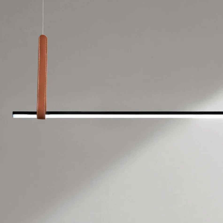 Lámpara de Suspensión Horizontal en Metal y Detalle en Símil Piel - Ciprés viadurini