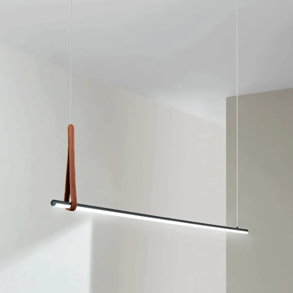 Lámpara de suspensión horizontal en metal y detalles en ecopiel - Ciprés viadurini