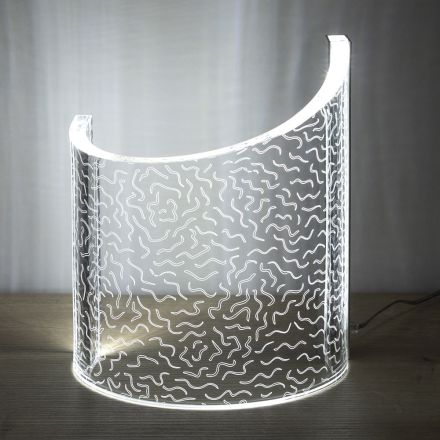 Lámpara de mesa de cristal acrílico con diseño curvo, decoración láser - Ithan viadurini