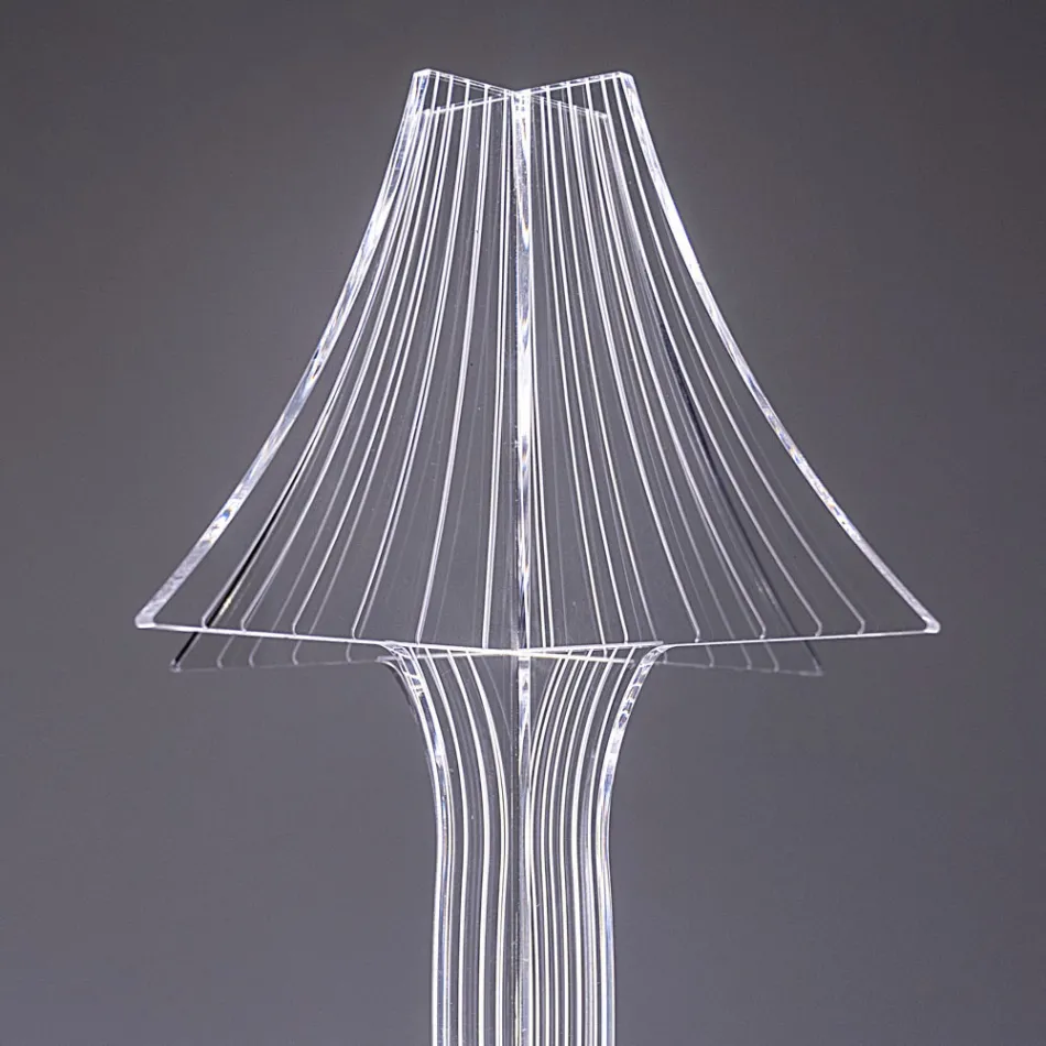 Lámpara de mesa Aurel de plexiglás en dos tamaños, fabricada en Italia. viadurini