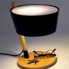 Lámpara de mesa en haya con detalles en metal y cuero vegano - Avetta viadurini