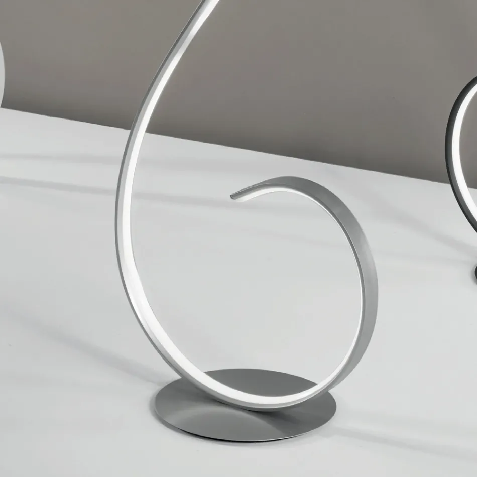 Lámpara de pie LED con estructura de metal pintado Design-Clack viadurini