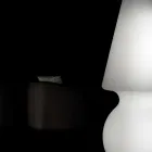 Lámpara de pie de exterior Alvarez con luz LED en polietileno, fabricada en Italia. viadurini