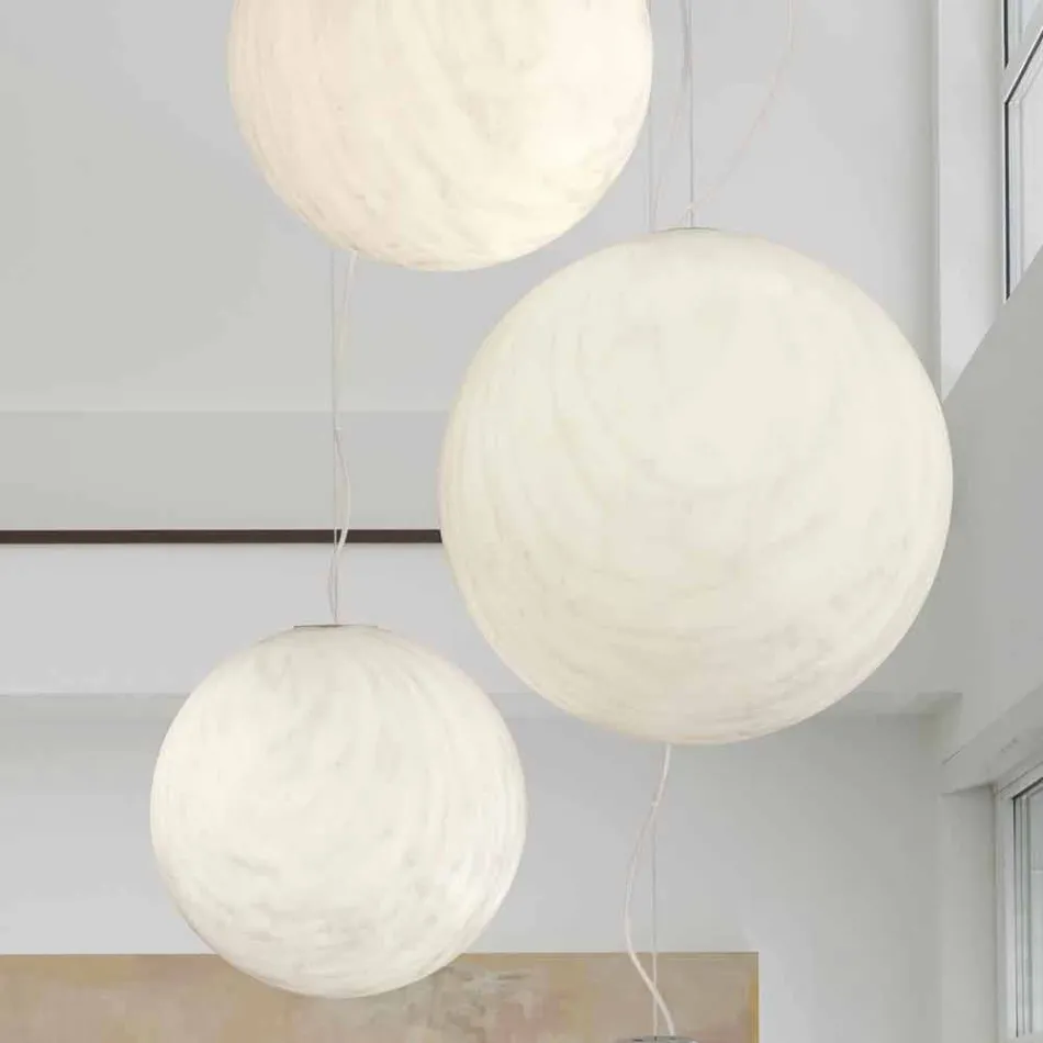 Lámpara de suspensión Slide de polietileno mineral fabricada en Italia. viadurini