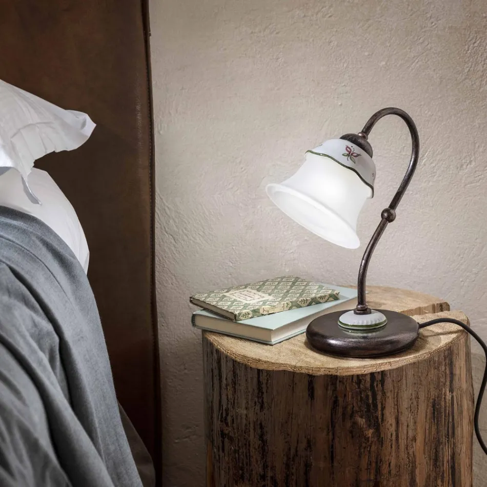 Lámpara de mesa vintage de hierro, vidrio y cerámica pintada a mano - Ferrara viadurini