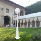 Farola de 145 cm de altura en acrílico blanco y aluminio fabricada en Italia - Trovabianco viadurini