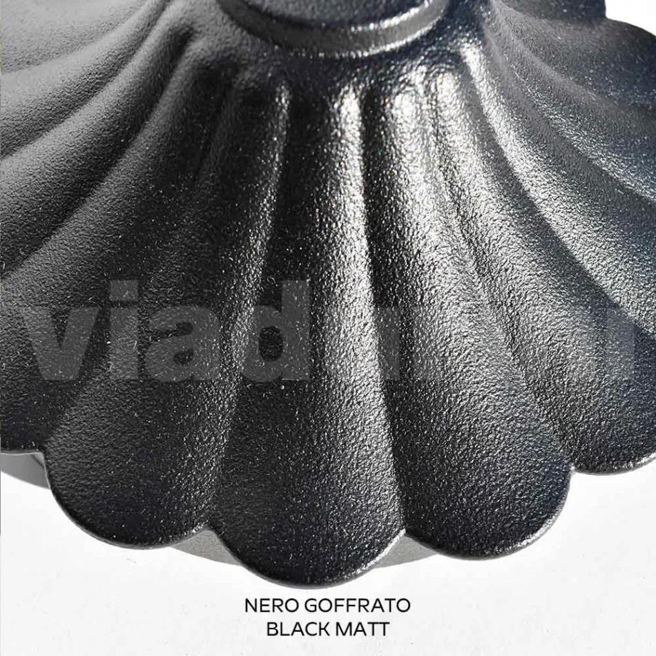 Farola de 242 cm de altura en acrílico negro y aluminio fabricada en Italia - Trovanero viadurini