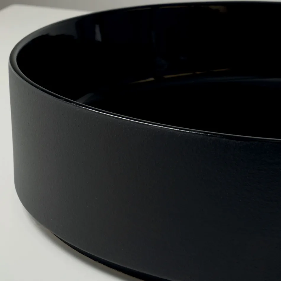 Lavabo de encimera de gres porcelánico torneado a mano Halo, fabricado en Italia viadurini