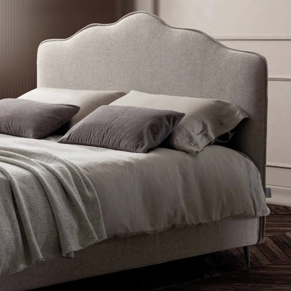 Cama de matrimonio 160x190 con cabecero con volante perimetral Made in Italy - Rest viadurini