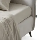 Cama de matrimonio 160x190 en tejido con patas de metal fabricada en Italia - Dreams viadurini