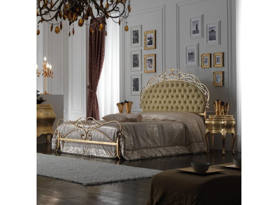 Cama doble con colchón, almohadas y 2 mesitas de noche Made in Italy - Laki viadurini