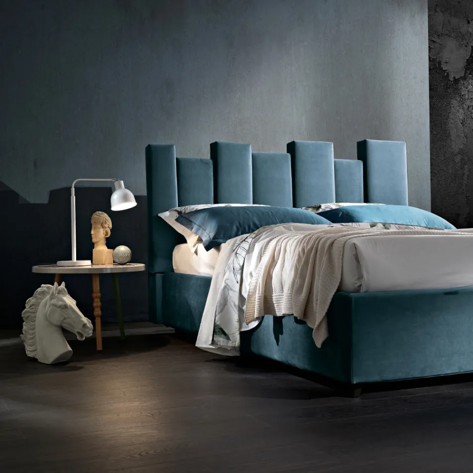 Cama doble de diseño tapizado moderno de alta calidad en azul o gris - Kenzo viadurini