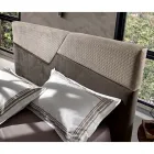 Cama doble de diseño moderno con cabecero plisado o acolchado - Alano viadurini