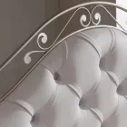 Tapizados a mano cama doble en hierro sólido Gracie viadurini