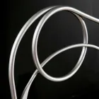 cama doble en el arte del hierro con las piernas afiladas Zoe viadurini