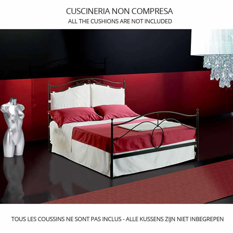 Una cama de plaza y media Hierro forjado Casiopea viadurini