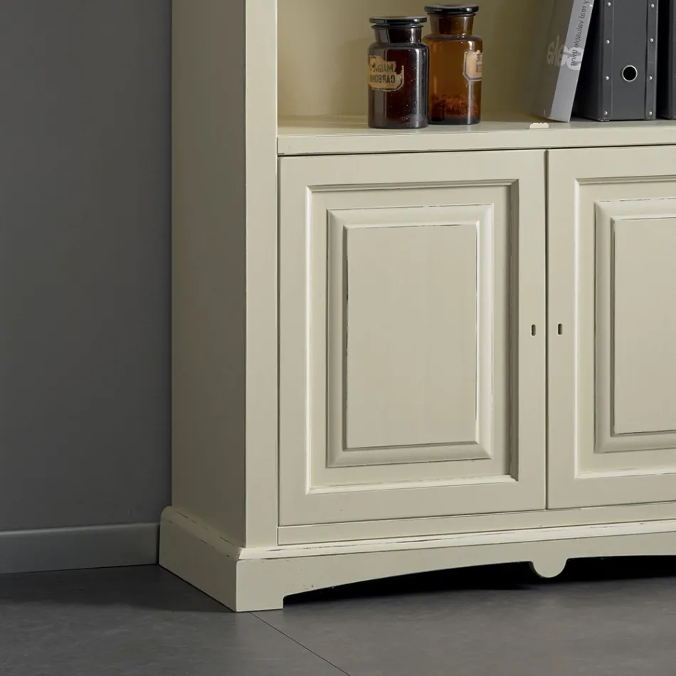 Librería con 4 compartimentos y 2 puertas Fabricada en madera Made in Italy - Eastre viadurini