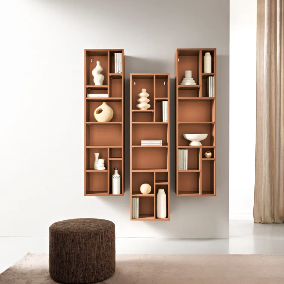 Librería vertical en varios acabados, fabricada en Italia - Siviglia viadurini