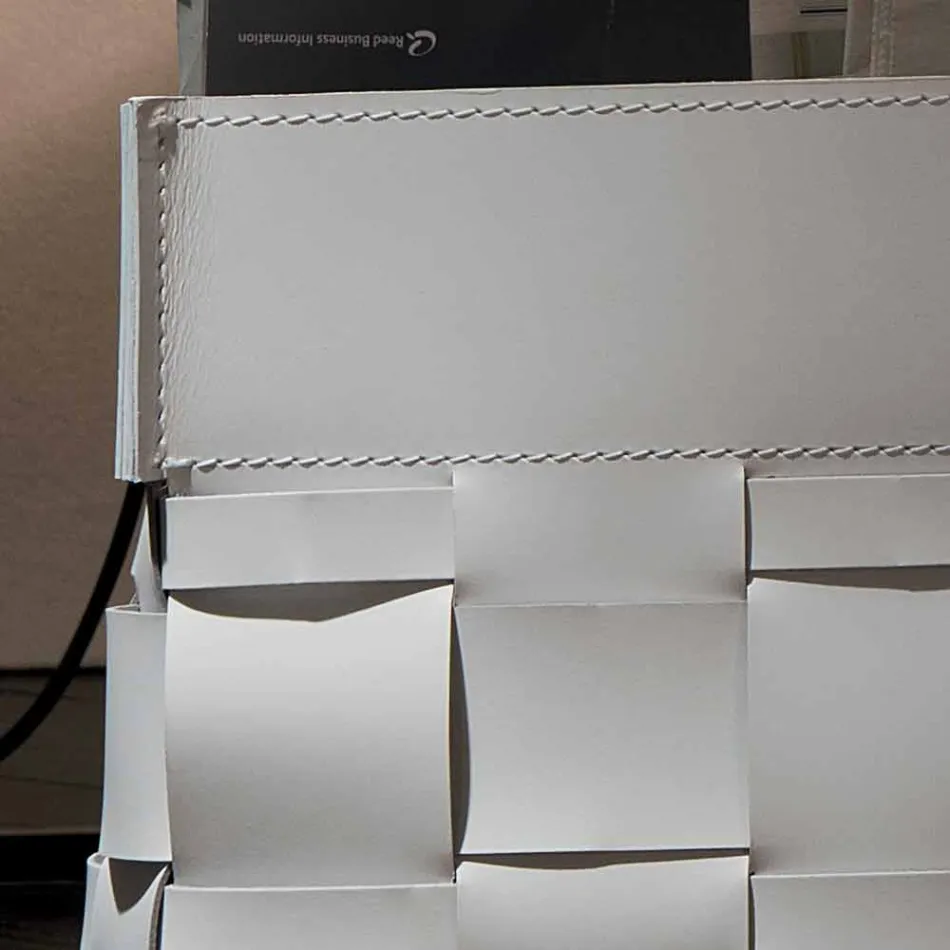 Revistero de pared de cuero de diseño Lory, hecho en Italia viadurini