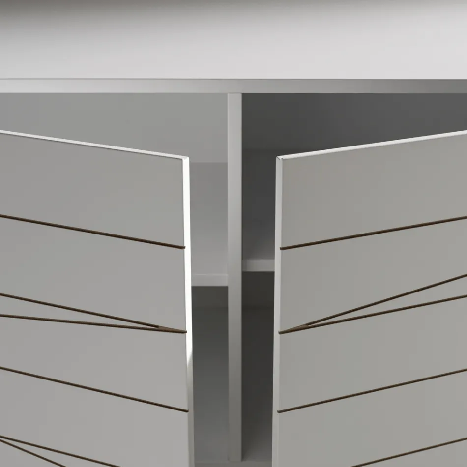 Aparador de 3 puertas en aglomerado de madera pintada - Ariete viadurini