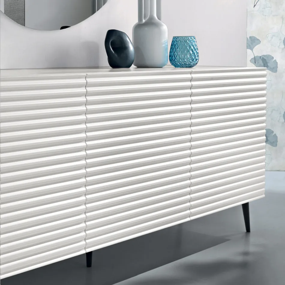 Aparador de salón con 3 puertas de MDF revestido de PVC lacado. Fabricado en Italia - Desideria viadurini