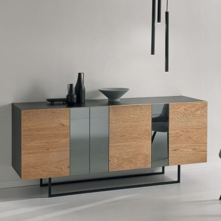 Aparador de melamina con 3 puertas de roble y espejo. Fabricado en Italia - Romina viadurini