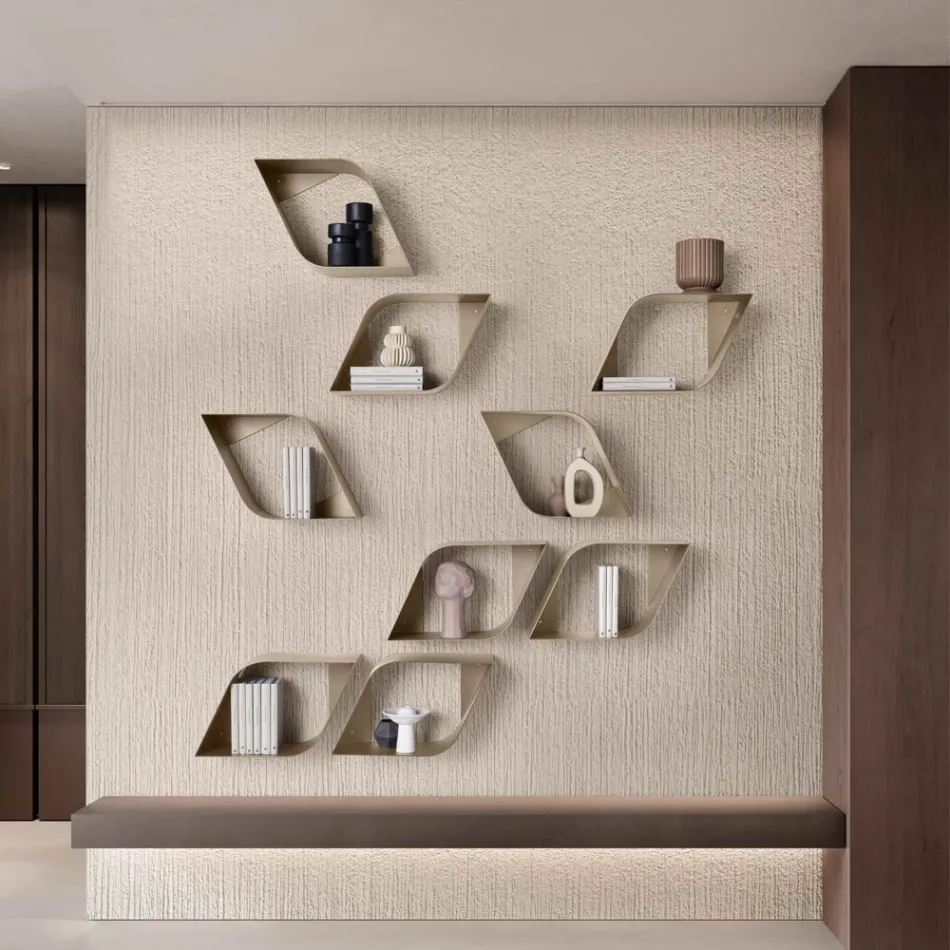 Estantería de pared metálica Eteris con espacio interior, disponible en tres colores. viadurini