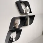 Estantería de pared metálica Eteris con espacio interior, disponible en tres colores. viadurini