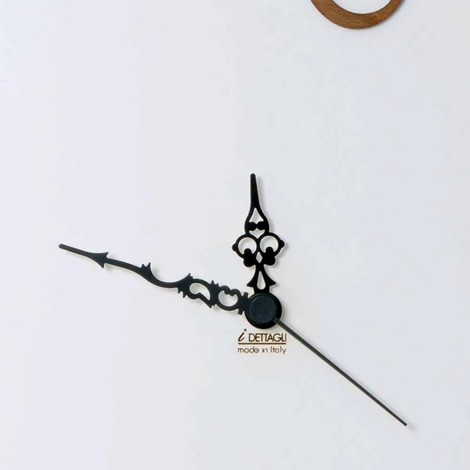 Reloj de pared moderno y redondo de madera con decoraciones de diseño estacional viadurini