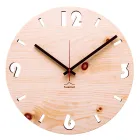 Reloj de pared en madera de pino suizo fabricado en Italia Andrea. viadurini
